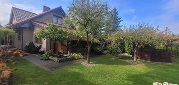 Piękny dom 102,55m2, 4 pokoje,oranżeria,garaż!