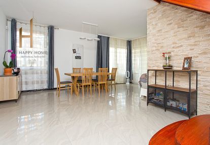 Sprzedam pół bliżniaka w magdalence 200 m2