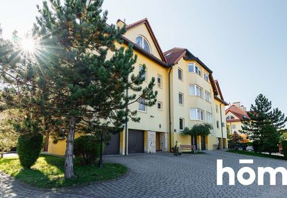 Dwupoziomowe mieszkanie na os. cztery pory roku