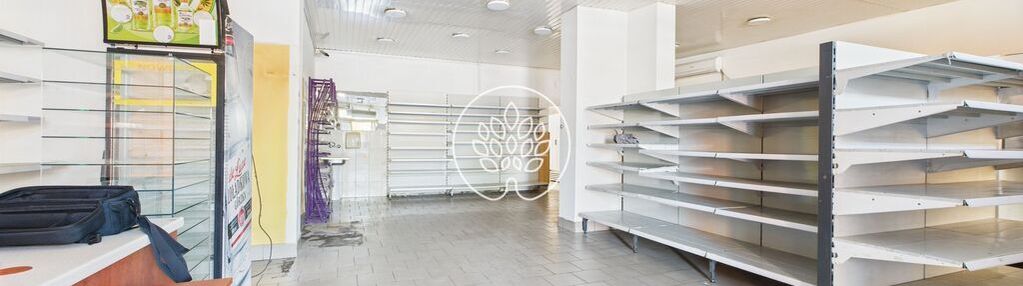 Kamienica ze sklepem na rynku w rynarzewie