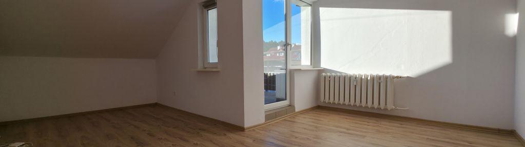 Duża kawalerka możliwa do adaptacji jako 2 pokoje