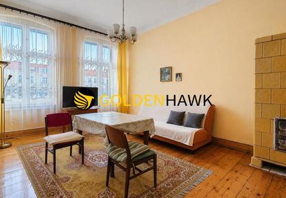 Przestronne mieszkanie w kamienicy 150m²