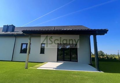 Pół bliźniaka pod halinowem