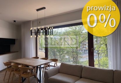 Apartament blisko łazienek królewskich, recepcja