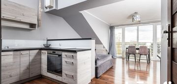 Kawalerka 26 m², balkon, ostanie piętro