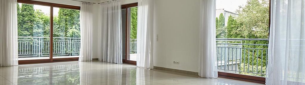 Borek koło szkoły międzynarodowej. duży, wygodny.