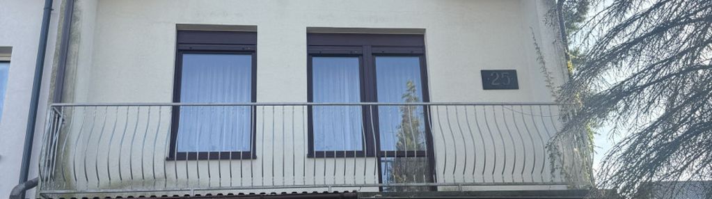 Dom rodzinny 266 m² z garażem i ogrodem w żukowie
