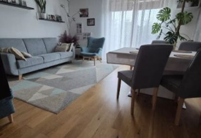 4-pokojowe mieszkanie w markach