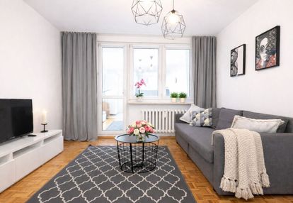 Przy teatr ochota | obok hali banacha | rama h