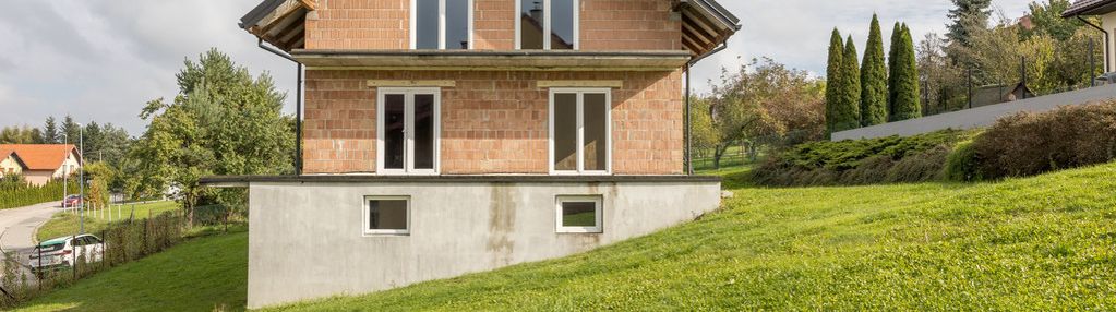 Dom na widokowej działce do wykończenia w bochni