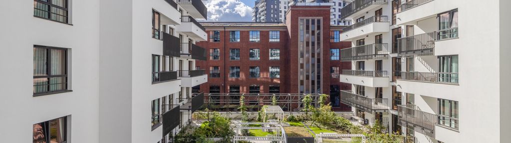 Apartament 4 pokojowy, 2 miejsca w hali