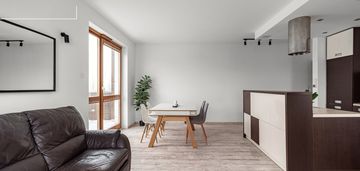 3 pokoje z klimatyzacją i balkonem/bemowo