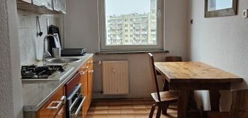 4-pokojowe mieszkanie na bemowie