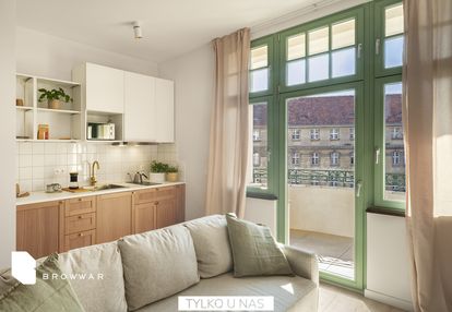 Kameralna kawalerka w centrum poznania