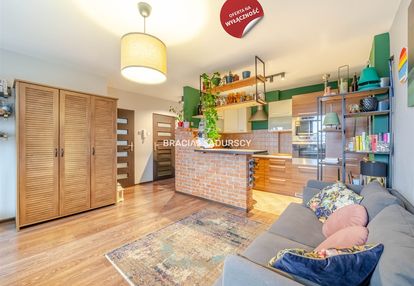 Klimatyczne, zadbane 2-pokojowe z balkonem