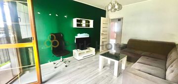 Kietlów, mieszkanie z dwoma garażami