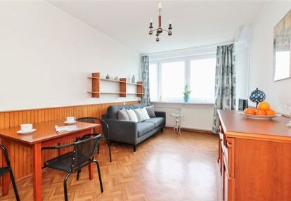 Dwa pokoje z pięknym widokiem na wisłę i warszawę