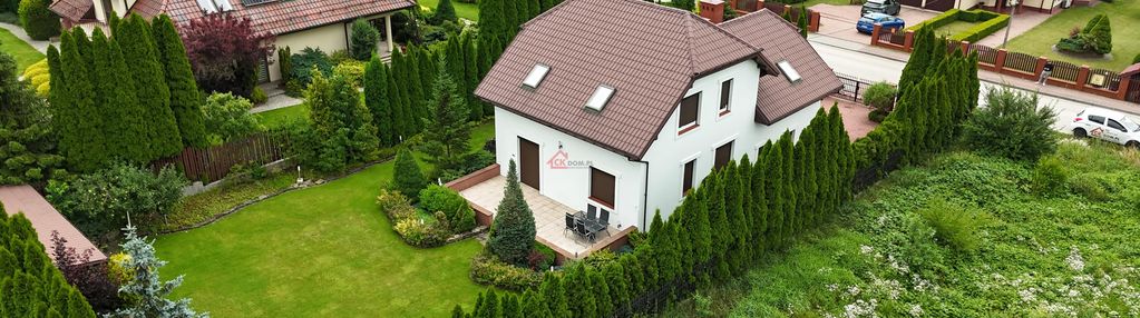 Dom z pięknym ogrodem i tarasem – piaseczna górka, blisko kielc