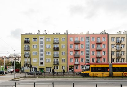 Przestronna kawalerka w przedwojennej kamienicy!