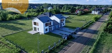 5 pokojowy bliźniak z garażem i działką 670 m2