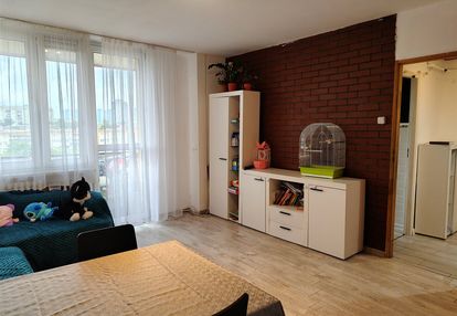 Os h, 3 pokojowe przerobione z dwóch 55,7 m2  6p