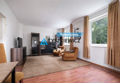Duże 3 może nawet 4 pokoje z pralnią