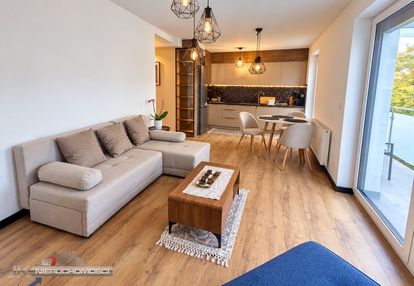 Projektant/szeregówki/3 pokoje/duży garaż /balkon
