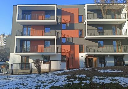 Bezczynszowe 1 piętro 37,50 z balkonem