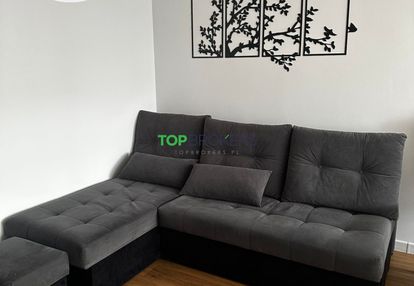 Trzy przestronne pokoje z oddzielną kuchnią