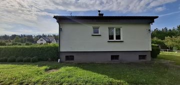 Dom w leźnie i działka 1227 m2