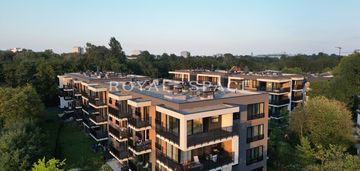 Penthouse z tarasem na dachu | widok na las wolski