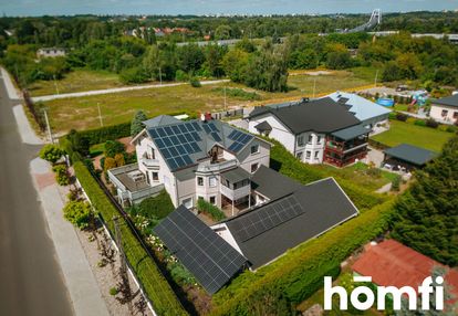 Miejska willa z basenem na rudaku