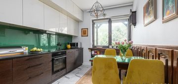 Oryginalnie wykończony dom z opcją pod działalność