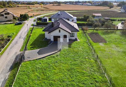 Nowoczesny dom parterowy | garaż | 12 ar | 899 tys