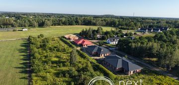 Konstancin, parterowy dom 191m2, podwójny garaż