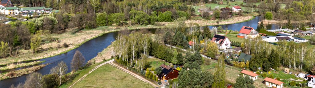 Dom jak z bajki nad rzeką wartą