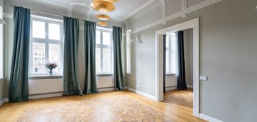 Wyjątkowy apartament w przedwojennej kamienicy!