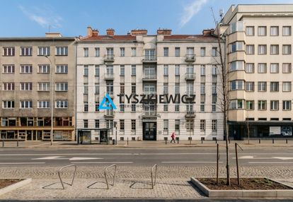 Atrakcyjne mieszkanie- zabytkowa kamienica.