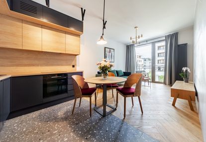 Garnizon, wrzeszcz! bez prowizji!