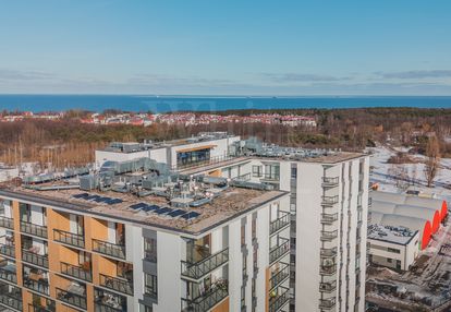 Apartament z dwoma balkonami i widokiem na zatokę