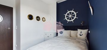Apartament z widokiem na rzekę i miejscem na jacht