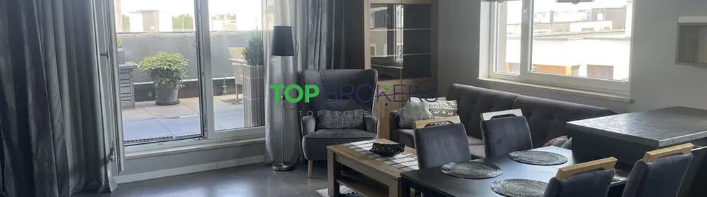 Salon z aneksem i sypialnia z imponującym tarasem