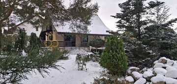 Dom pośród lasów i jezior - zaborówiec