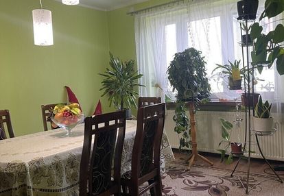 Dom w centrum: 240 m², fotowoltaika.