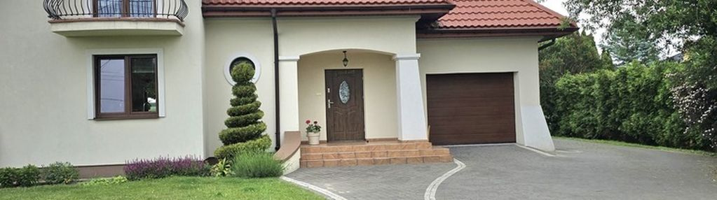 Klimatyczny dom  w zacisznej okolicy