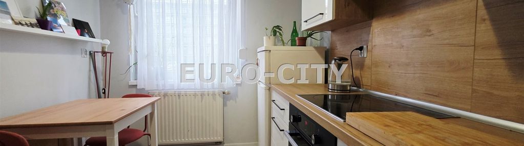 Duża kawalerka z osobną kuchnią - obornicka