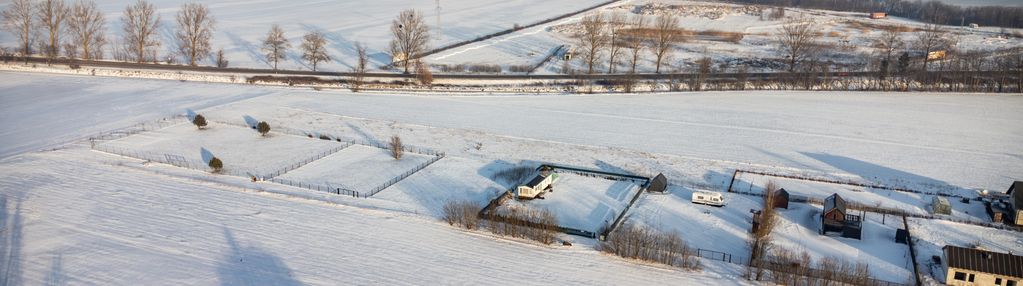 Działka o powierzchni 1 056 m²