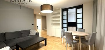 Po remoncie/osobna kuchnia/loggia/garaż/metro