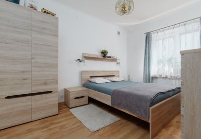 2 pokoje | metro | parking | piwnica 16m2
