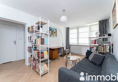 2 pokoje z oddzielną kuchnią  na saskiej kępie